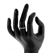 Anello d'argento 925, linea luccicante in zirconi di colore chiaro, lati lisci