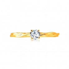 Anello di fidanzamento in oro giallo 14K - zircone chiaro brillante montato nell'anello
