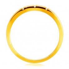Anello in oro giallo 585 - lati brillanti, tre diamanti brillanti